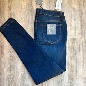 NWT Studio Blue Dark Wash Jeans